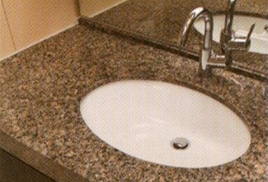 スカイフォレストレジデンスの天然石洗面カウンター