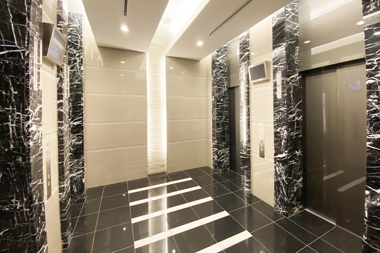 スカイフォレストレジデンスのエレベーターホール